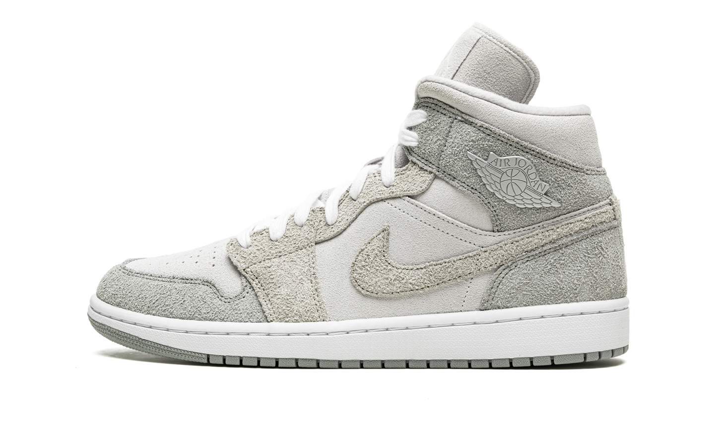 AIR JORDAN 1 MID SE WMNS "Grey Fleece" DO7139 002