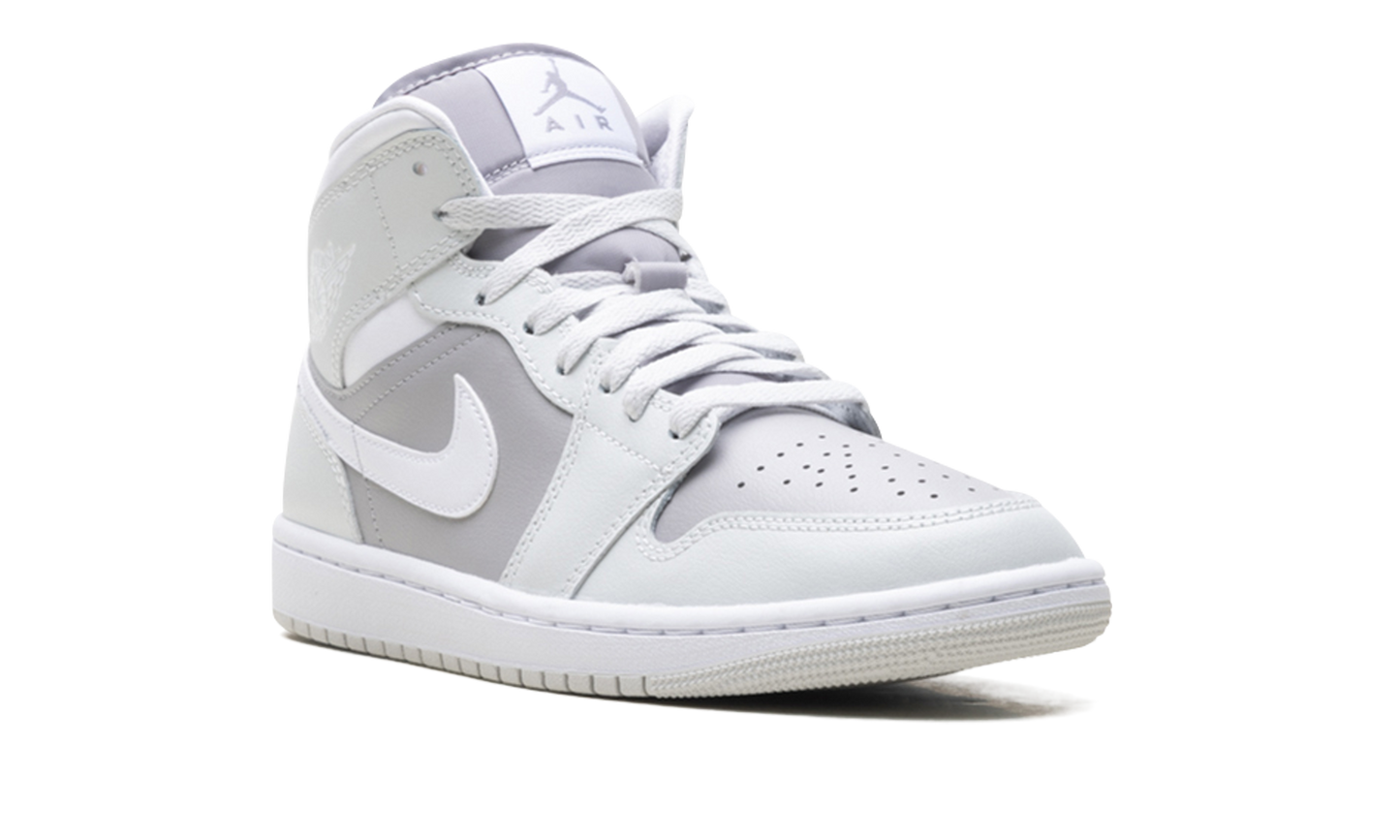 Air Jordan 1 Mid WMNS "Photon Dust Atmosphere Grey" BQ6472 008