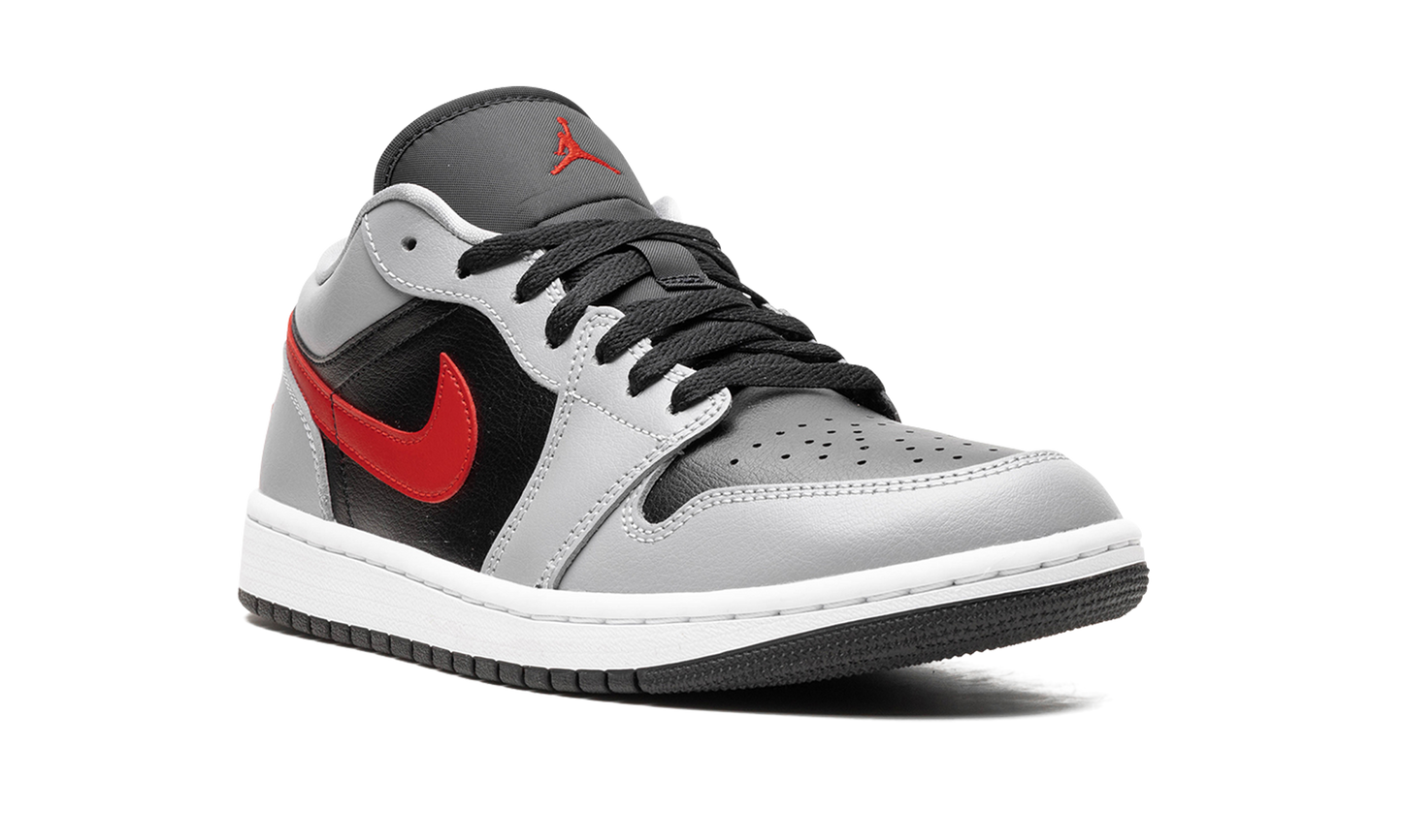 AIR JORDAN 1 WMNS "Cement Fire Red" FZ4183 002