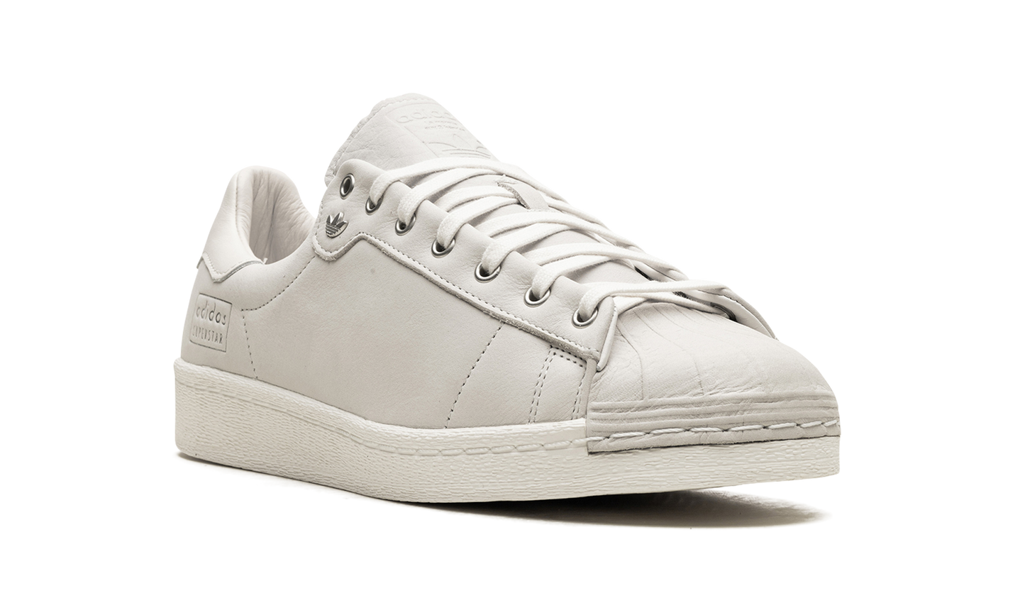 Superstar "Core White"