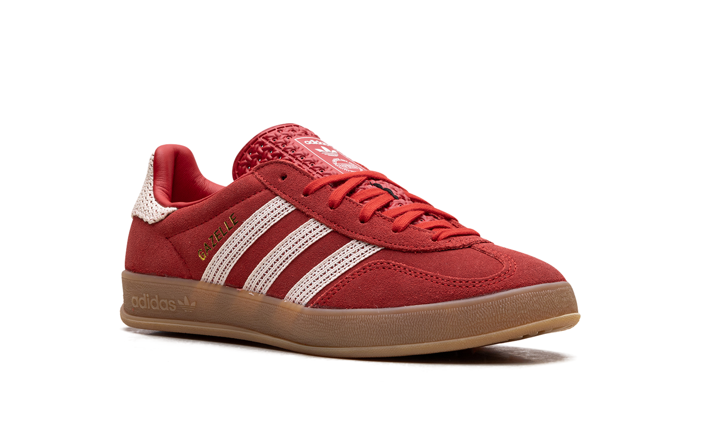 Gazelle Indoor "Scarlet Crochet"