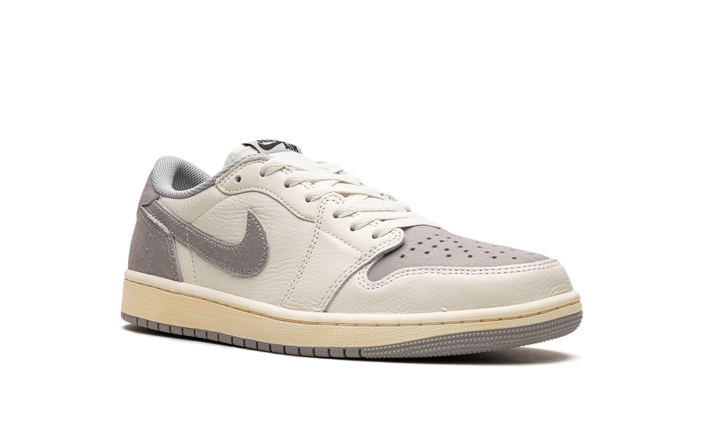 Air Jordan 1 Low EX "Atmosphere Grey" CZ0790 101