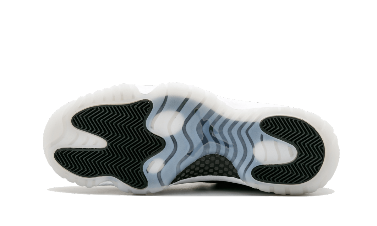 Air Jordan 11 Retro Low "Barons" 528895 010