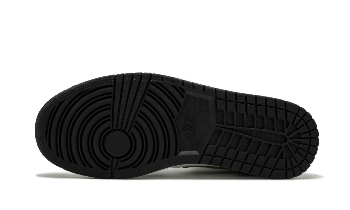 Air Jordan 1 Mid SE "Black Gold Patent Leather" 852542 007