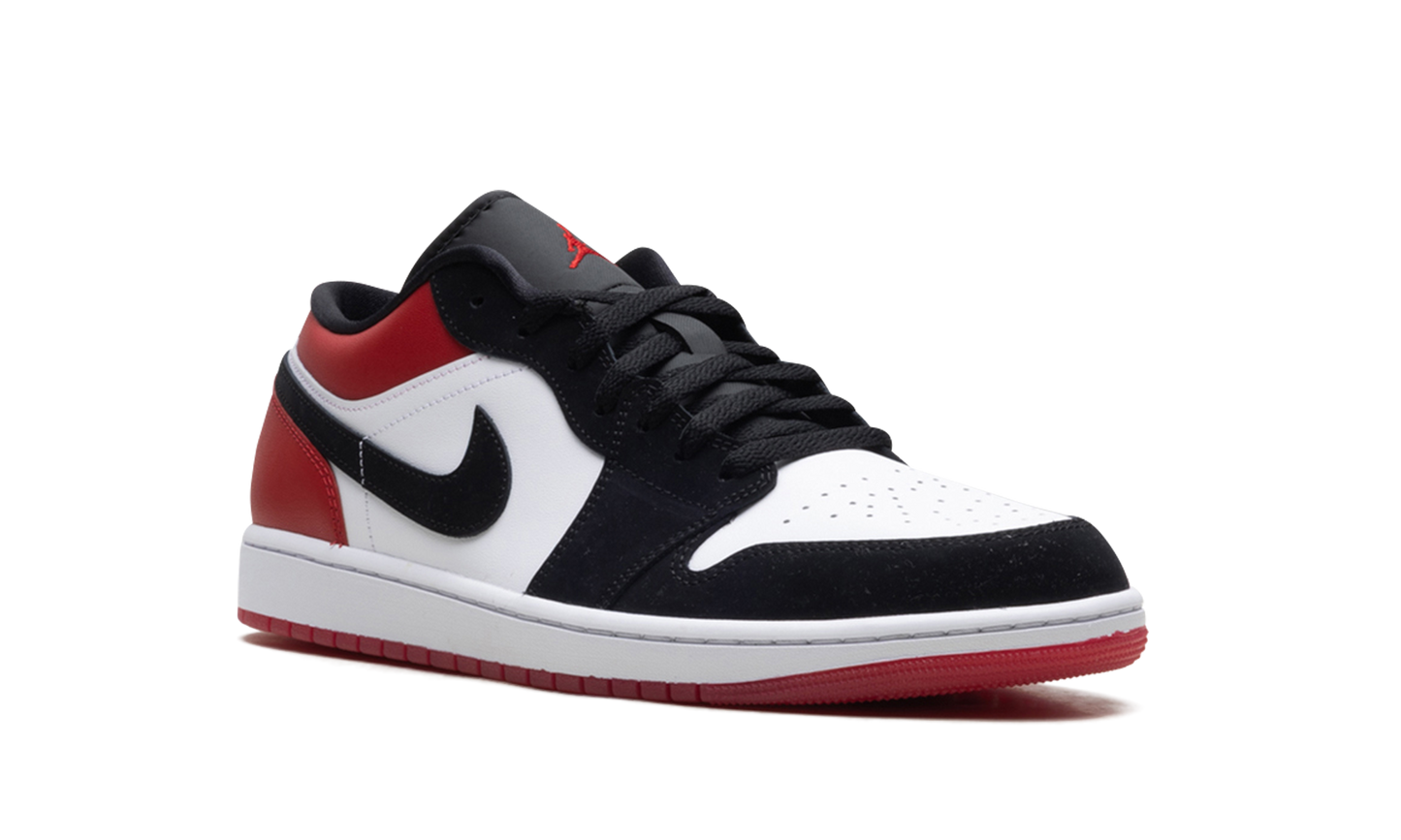 Jordan 1 Low SE "Black Toe (2025)" IB8971 106