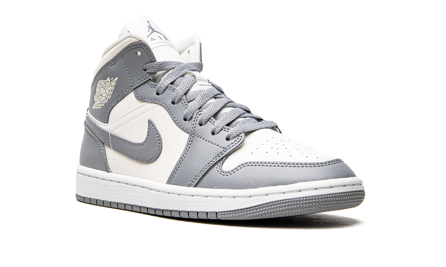 AIR JORDAN 1 MID WMNS "Stealth" BQ6472 115