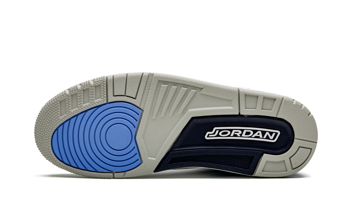 Air Jordan 3 Retro "UNC" CT8532 104