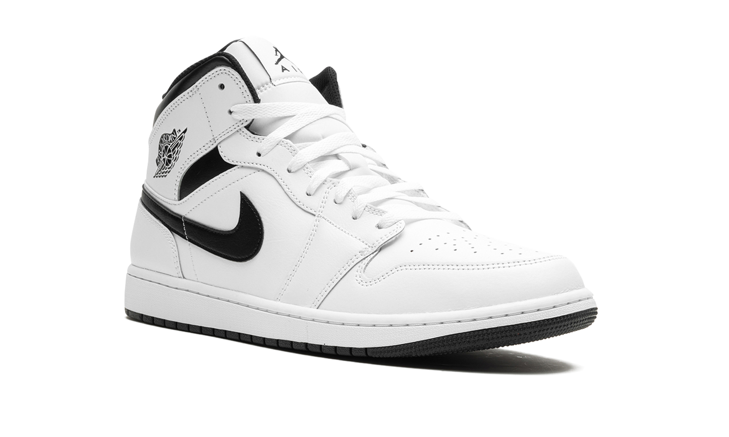 Air Jordan 1 Mid "Stormtrooper" DQ8426 132