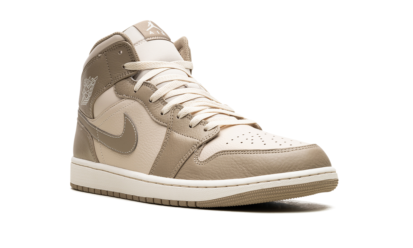 Air Jordan 1 Mid "LEGEND LIGHT BROWN" HF4830 203