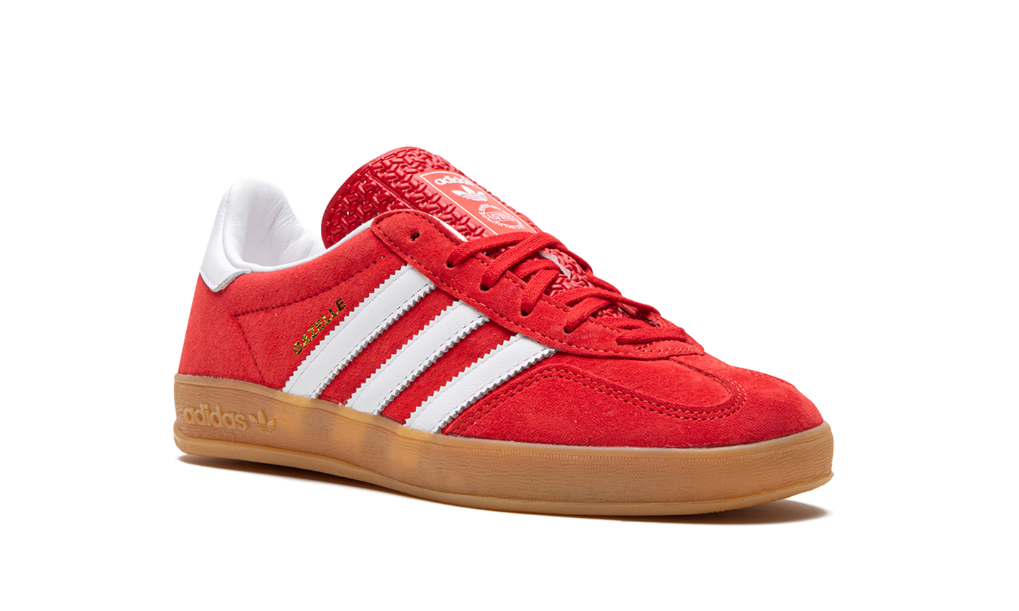 Gazelle Indoor "Scarlet Cloud White"