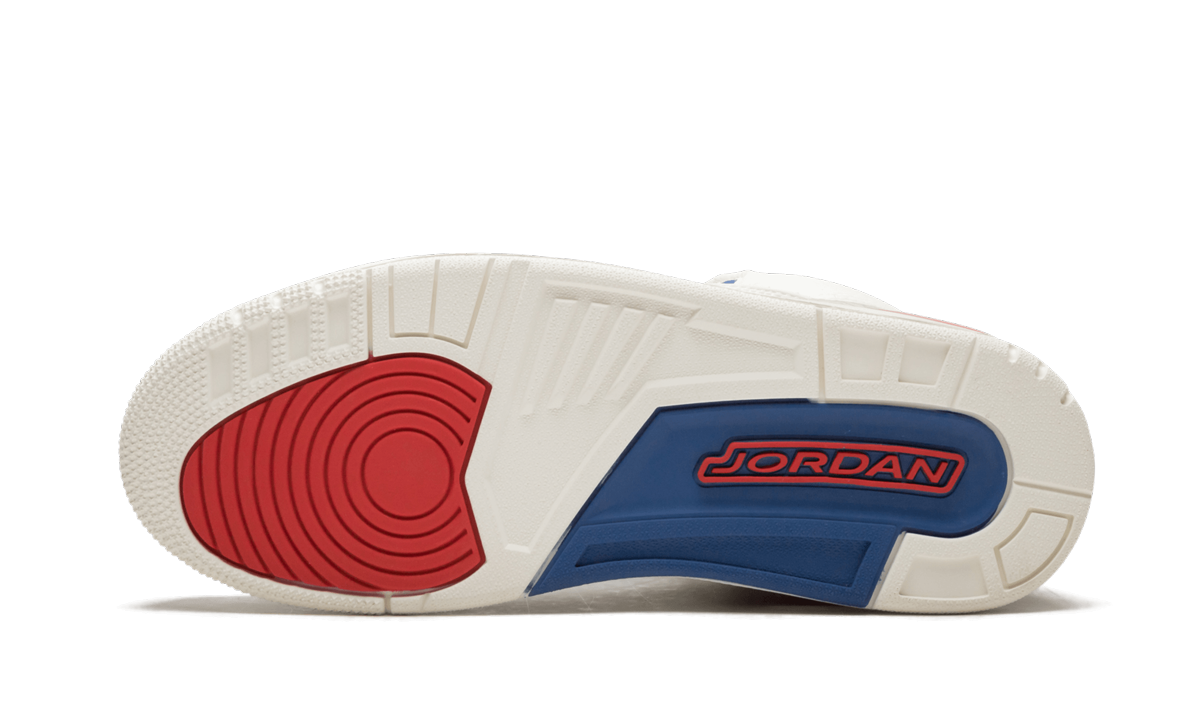 Air Jordan 3 Retro "International Flight" 136064 140