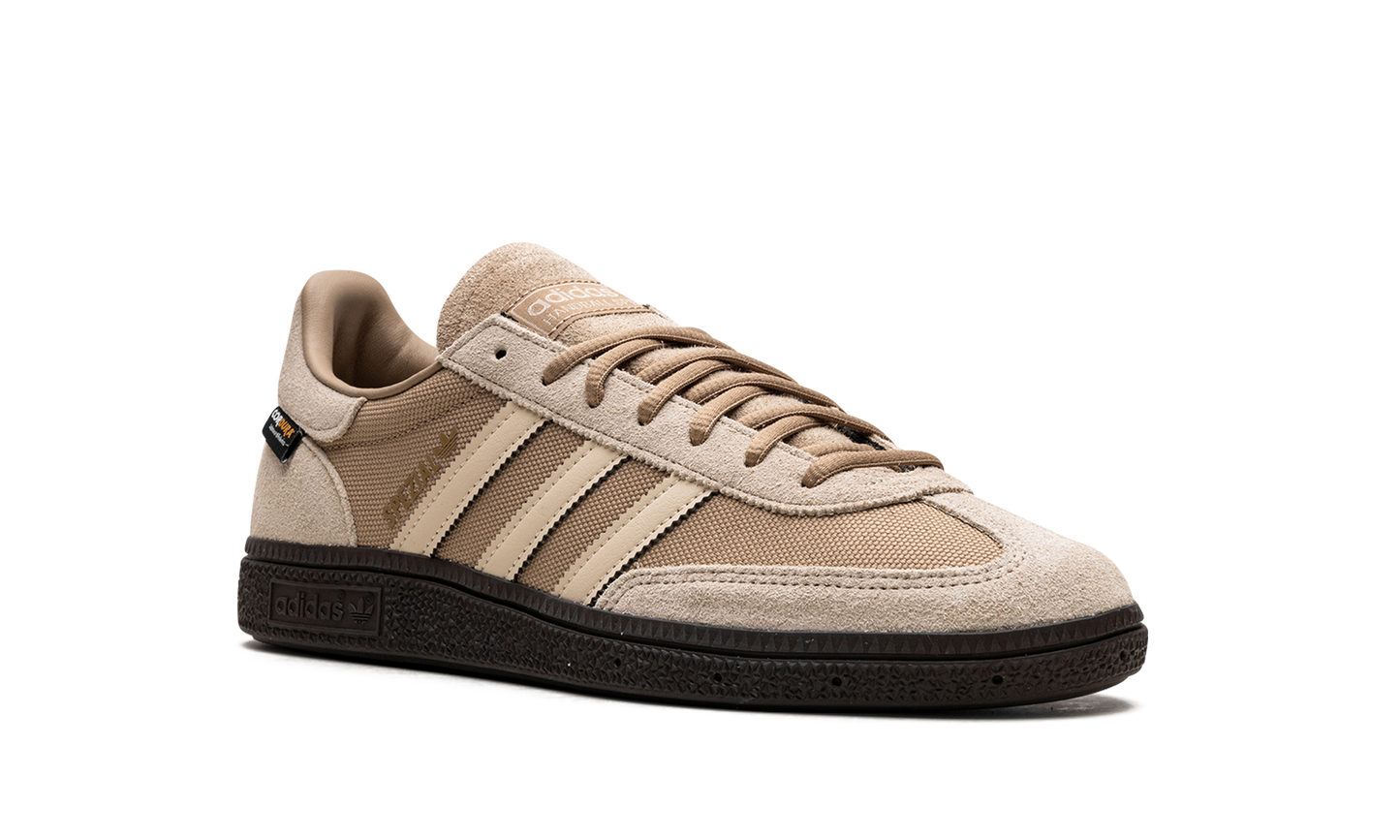 Handball Spezial "Cardboard Crystal Sand"
