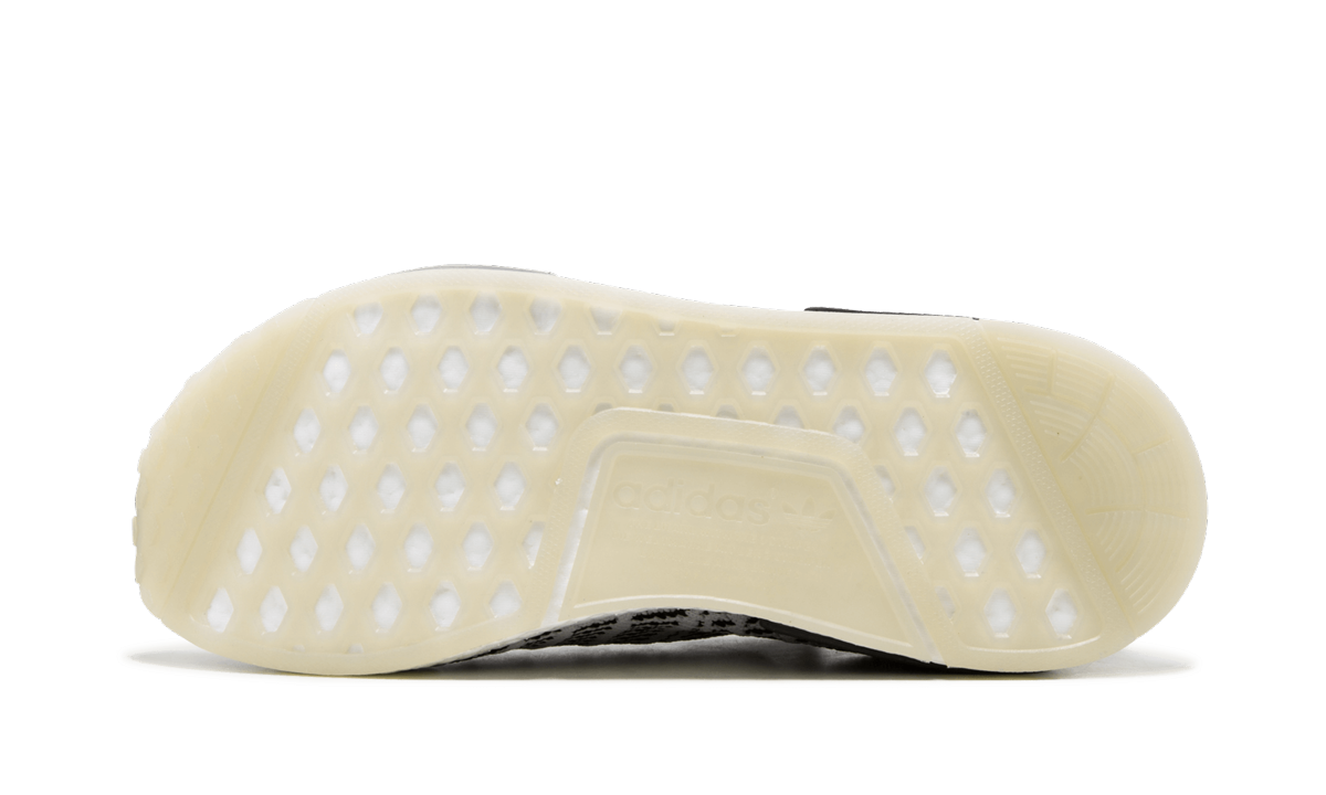 NMD_R1 STLT PK