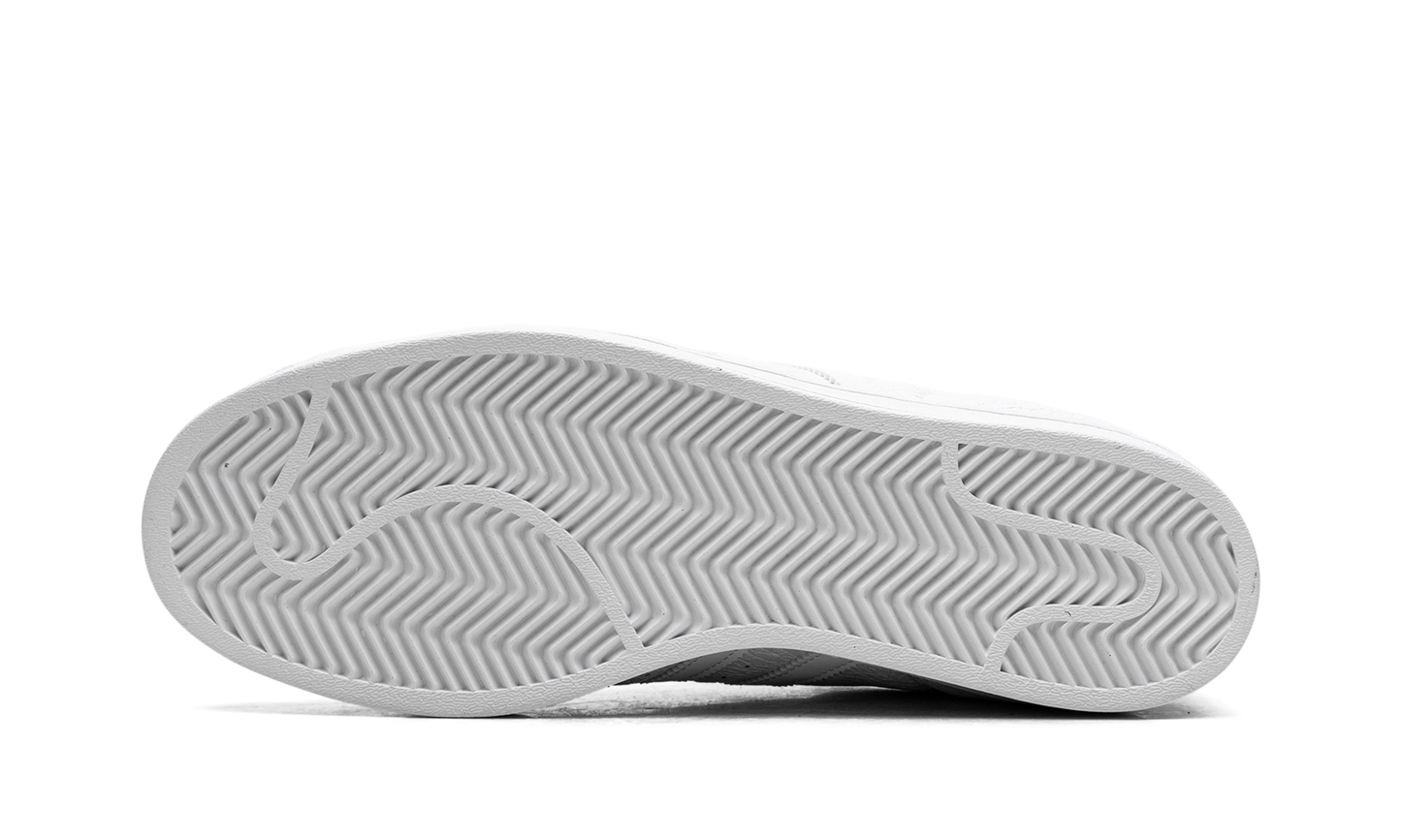 Superstar ADV Vitoria "Cloud White Core Black"