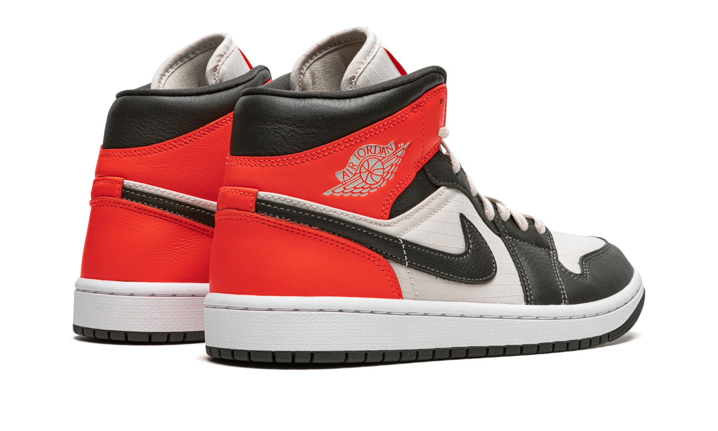 AIR JORDAN 1 MID SE WMNS "Newsprint" DQ6078 100