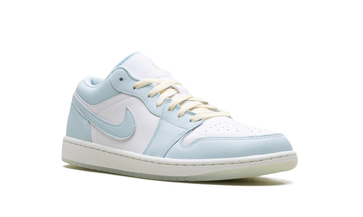 Jordan 1 Low SE "Glacier Blue Summit White" HJ5999 400