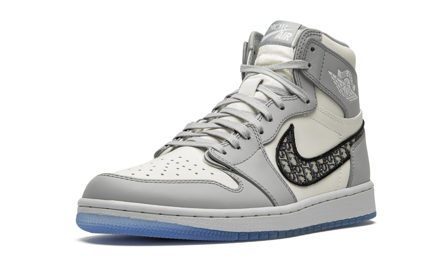 Air Jordan 1 Retro High "Dior" CN8607 002