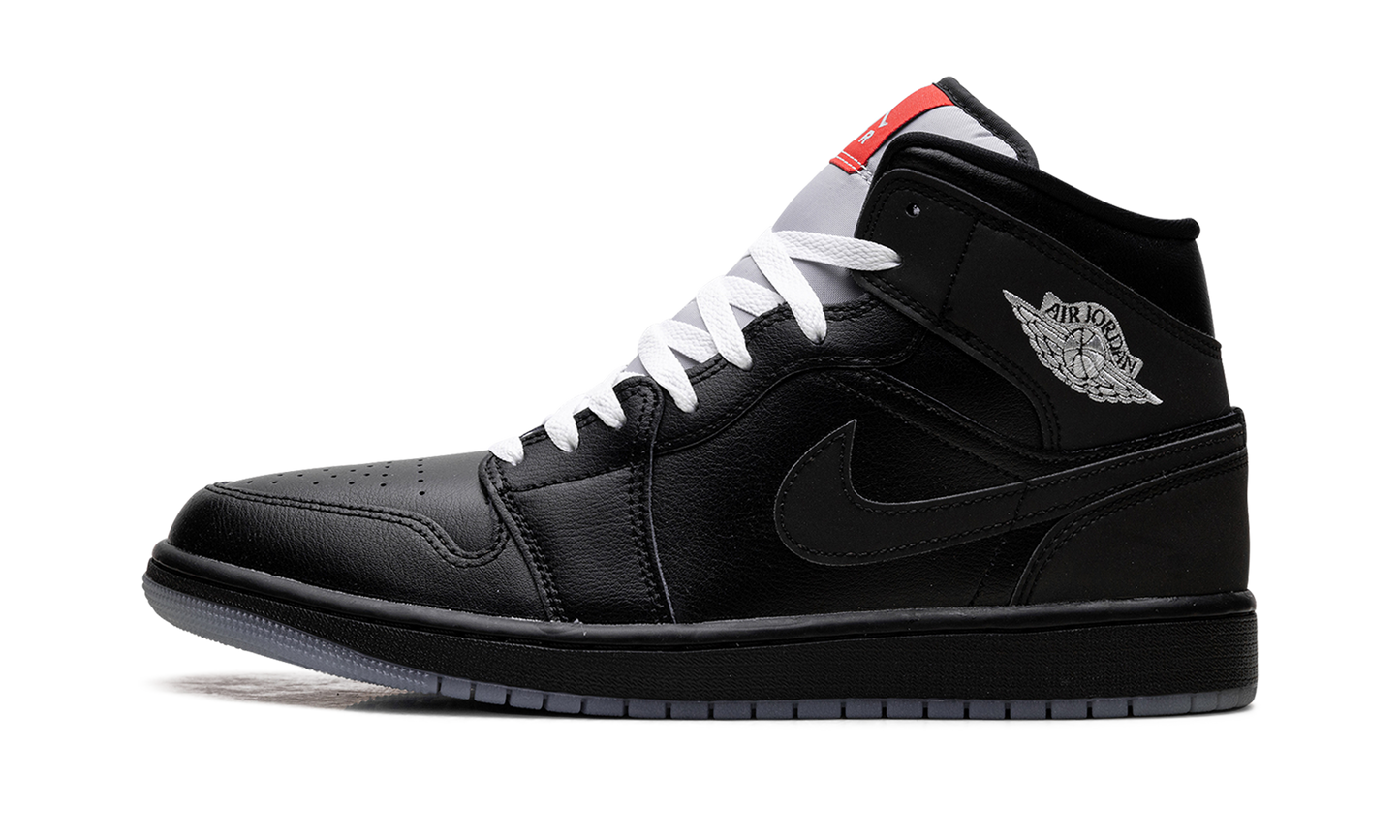 Jordan 1 Mid SE "Black Metallic Reimagined" HV5177 010