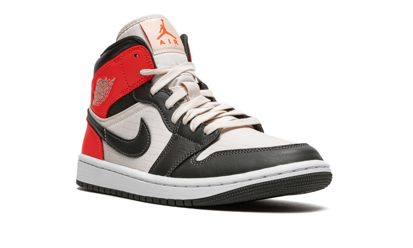 AIR JORDAN 1 MID SE WMNS "Newsprint" DQ6078 100