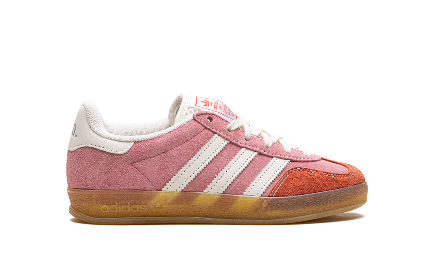 Gazelle Indoor "Laundromat"