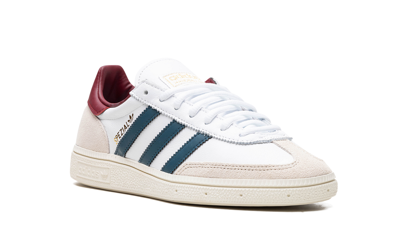 Handball Spezial "White Arctic Night"