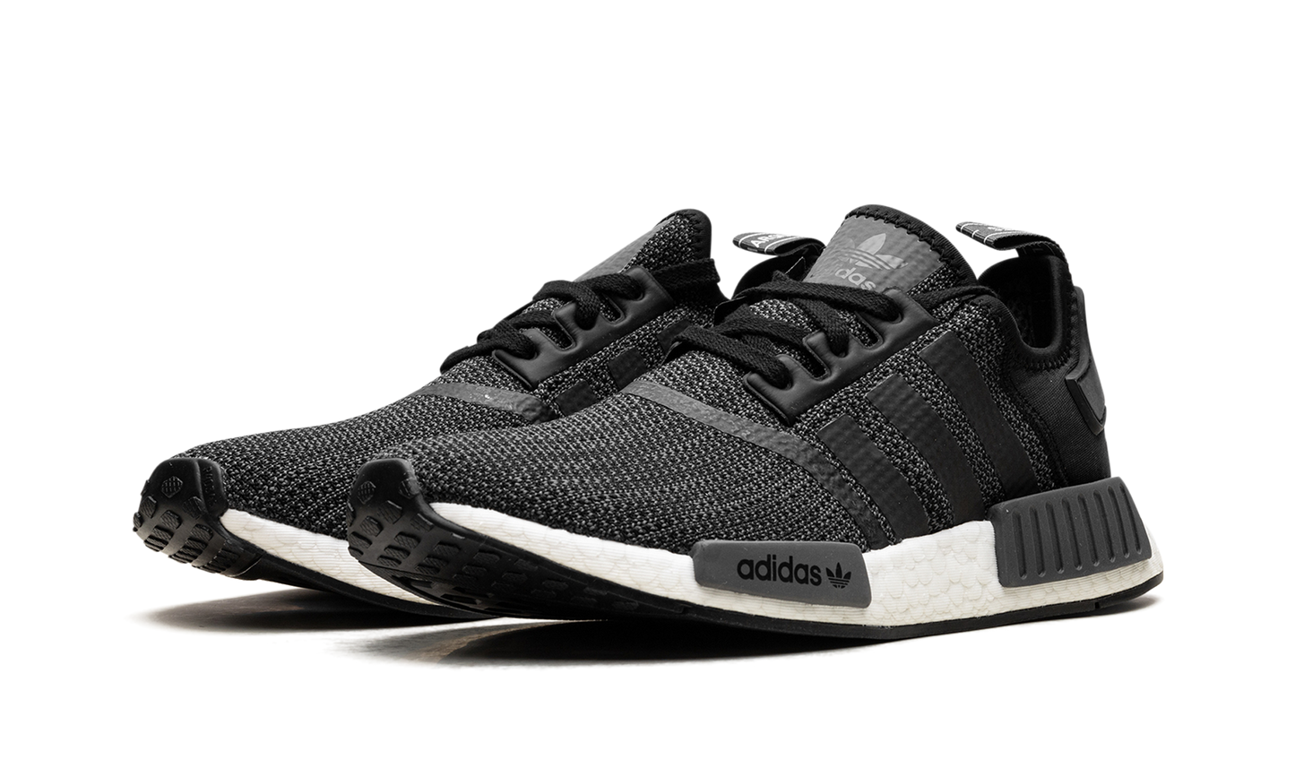NMD_R1 "Core Black Carbon"