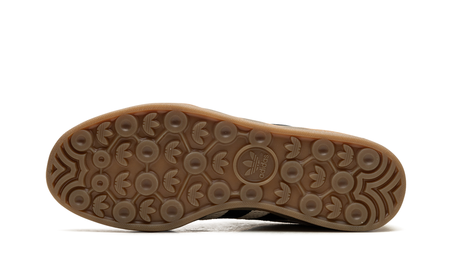 Gazelle Indoor "Aluminum / Core Black"