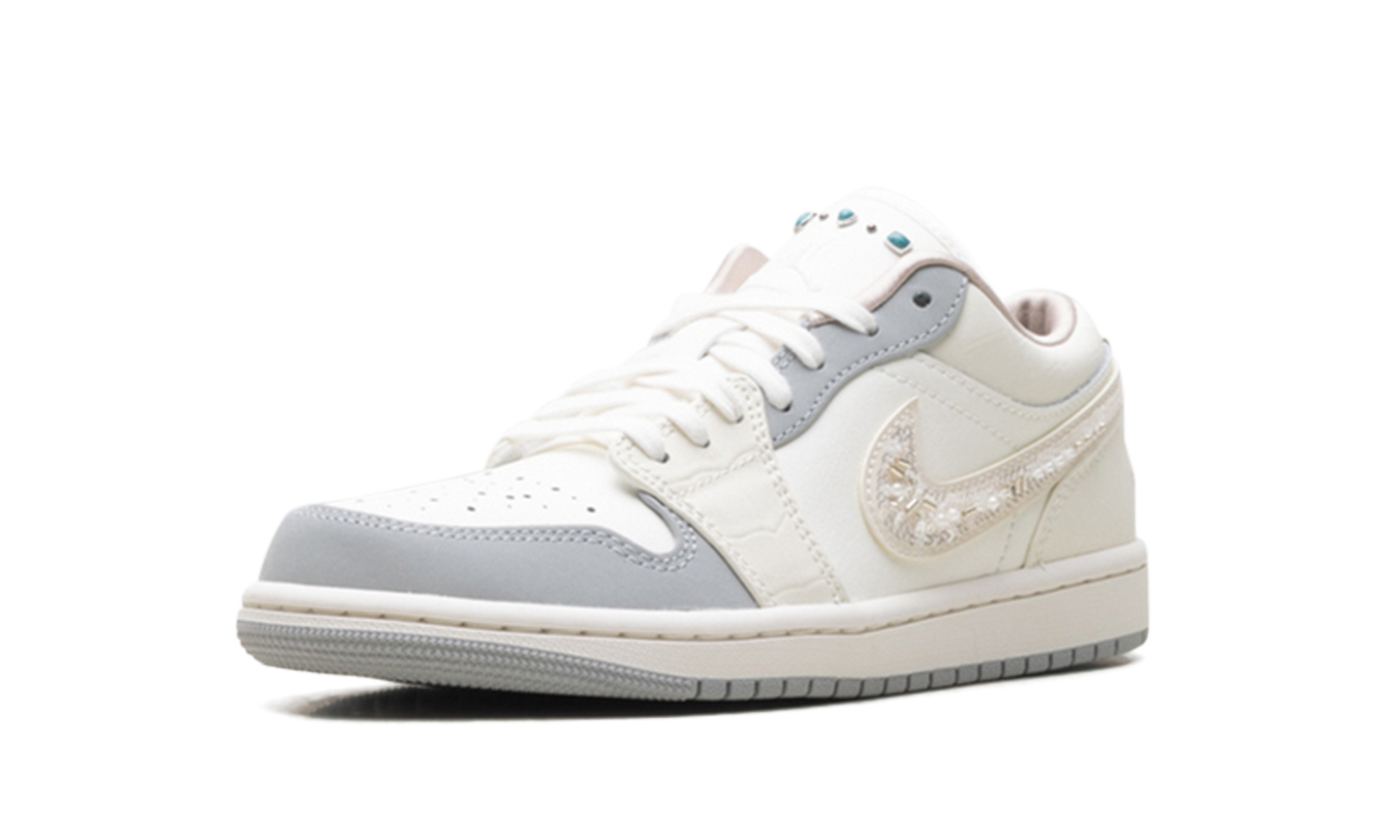 Air Jordan 1 Low WMNS "Sail Soft Pearl" IH7323 100
