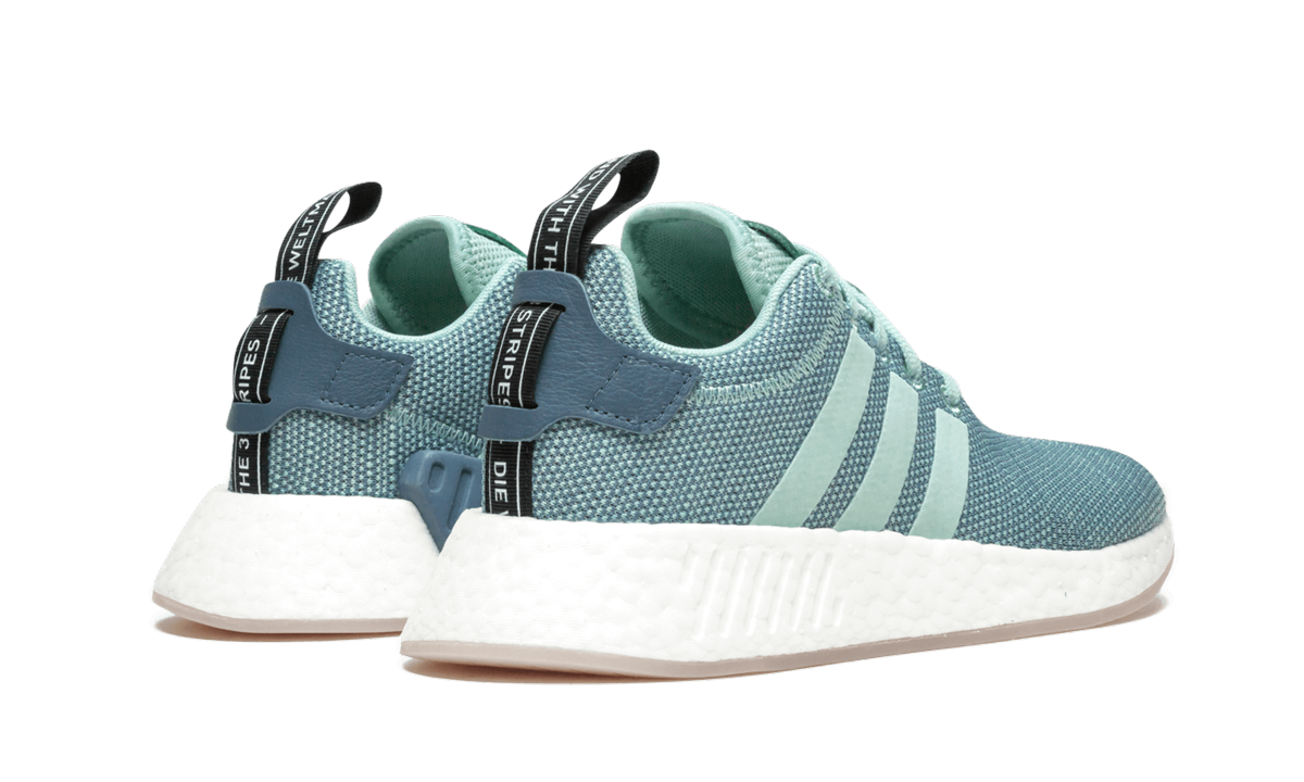 NMD_R2 WMNS