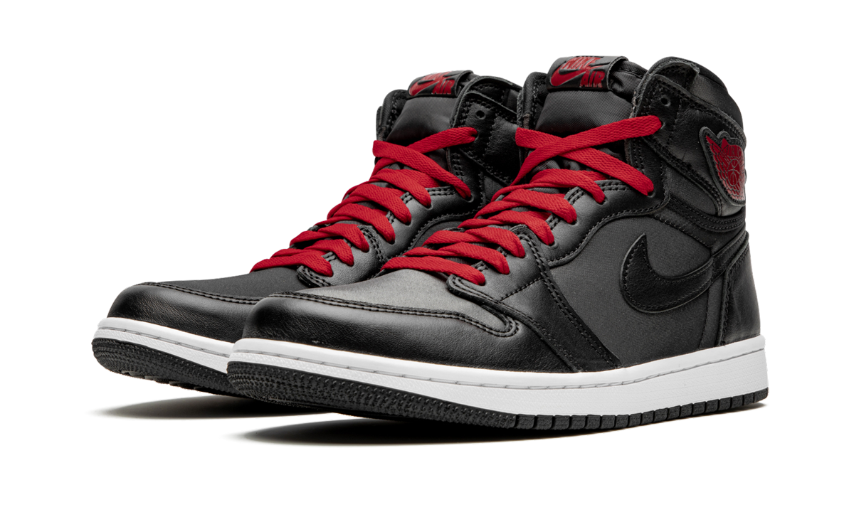 Air Jordan 1 Retro High OG "Black Satin/Gym Red" 555088 060
