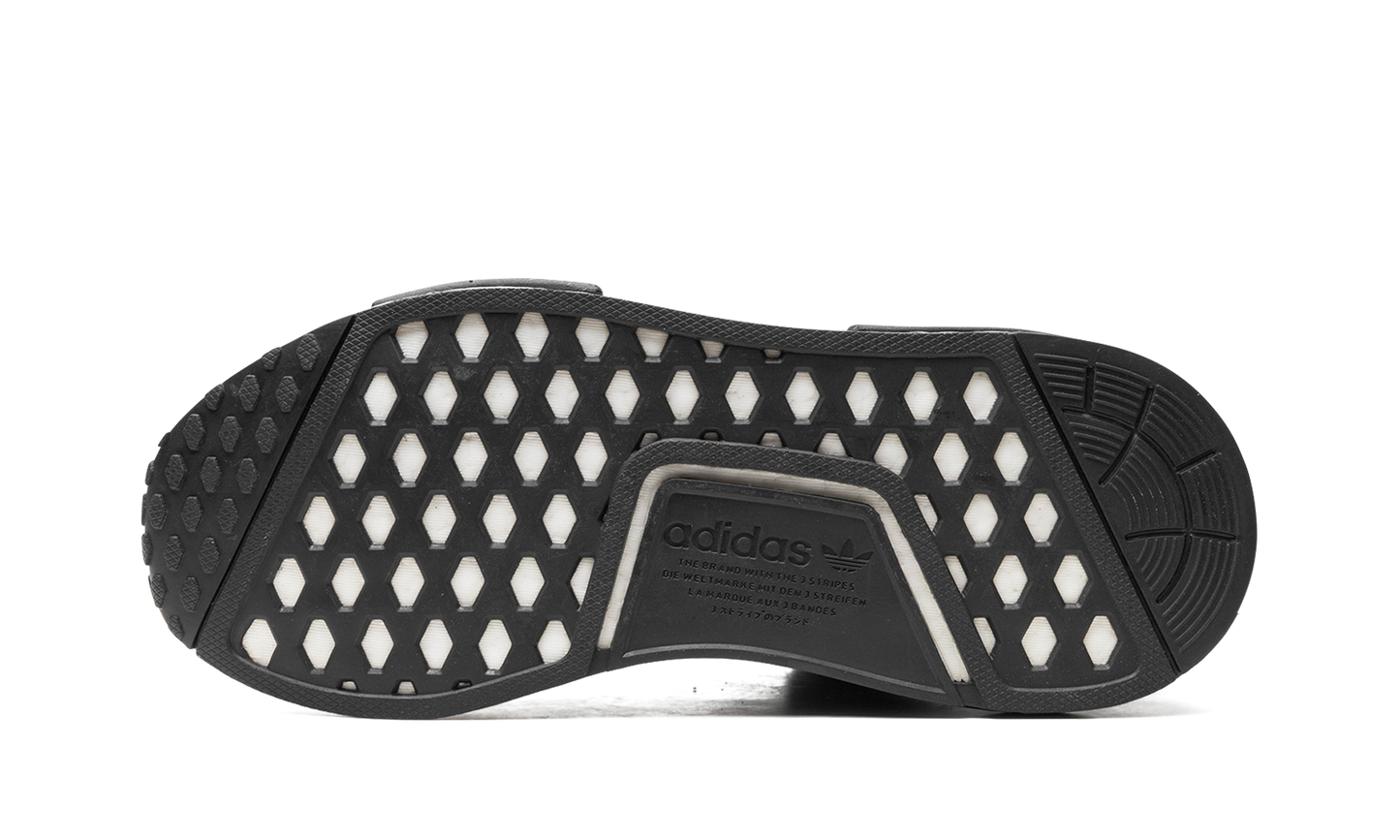 NMD_R1 WMNS