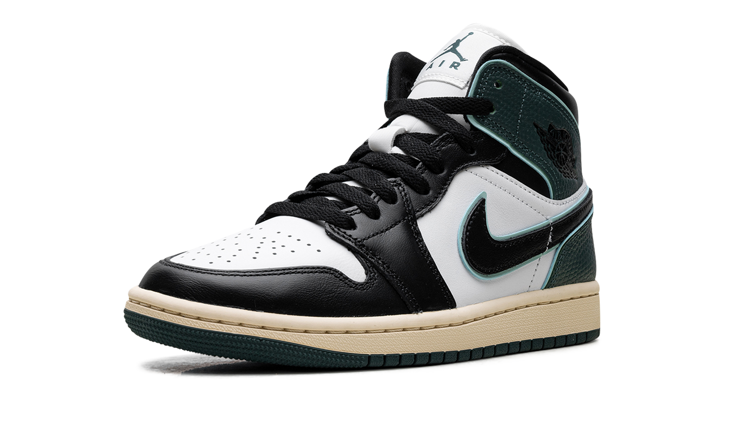 Jordan 1 Mid SE WMNS "Oxidized Green" FQ7818 100