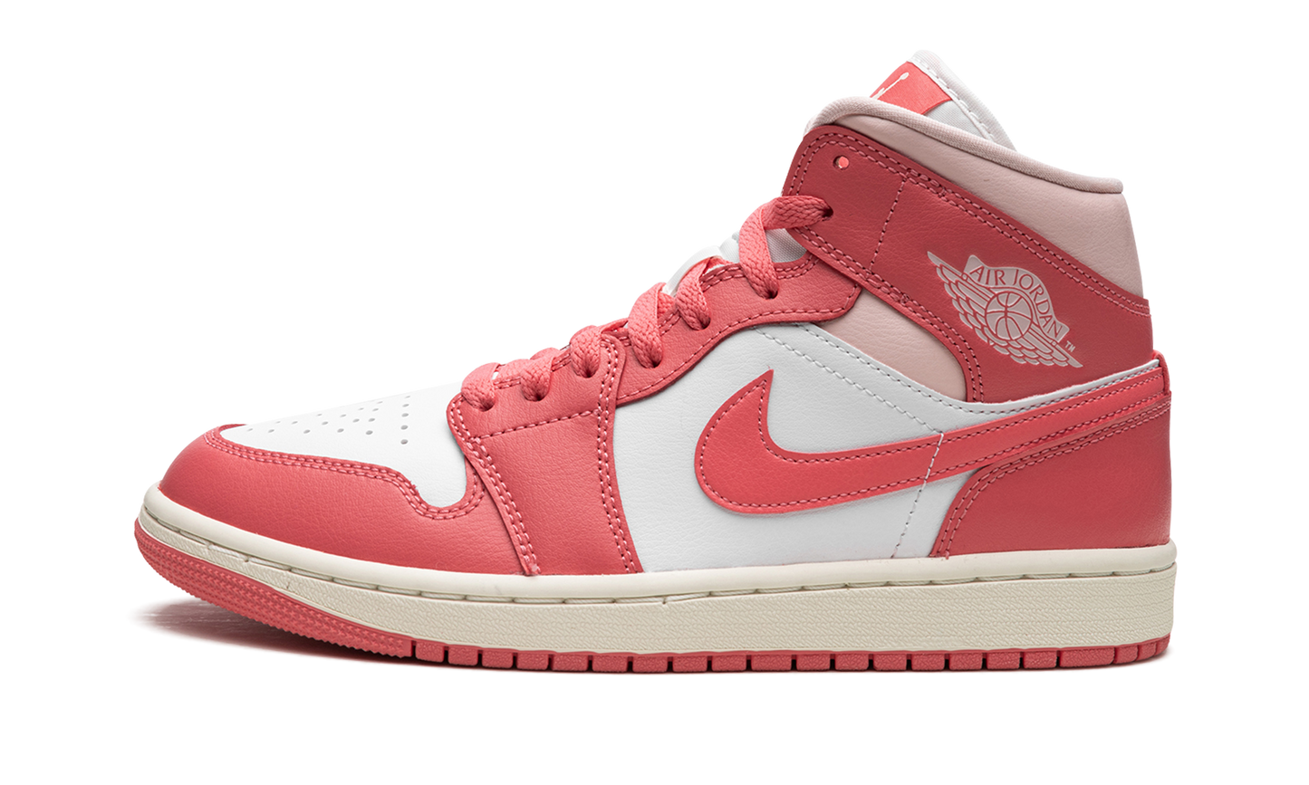 AIR JORDAN 1 MID WMNS "Strawberries And Cream" BQ6472 186