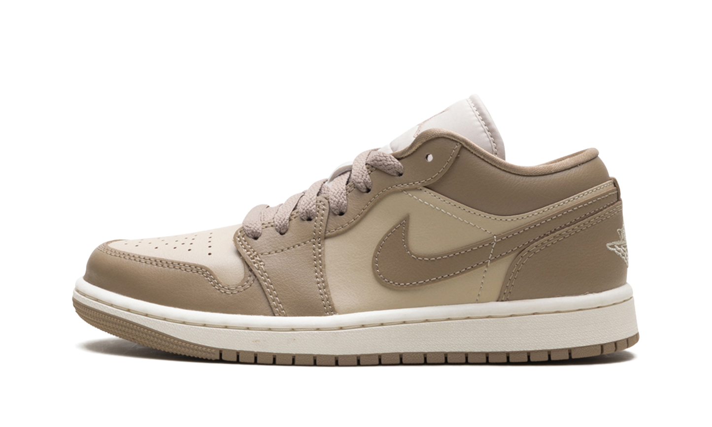 Jordan 1 Low WMNS "Rattan Sail Desert Camo" DC0774 203