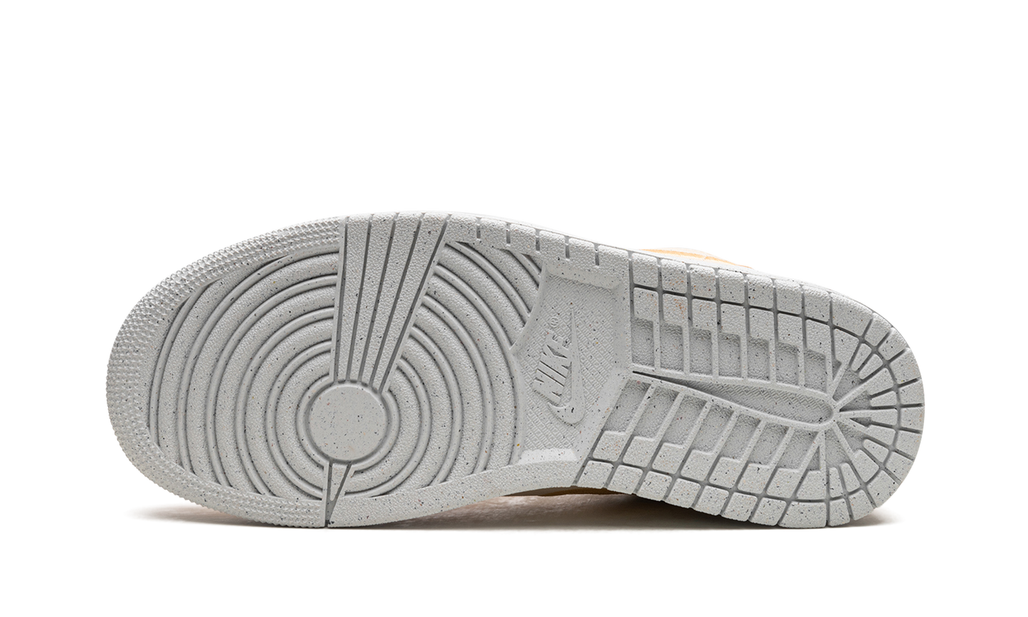 AIR JORDAN 1 LO SE WMNS "Celestial Gold" DV0426 200