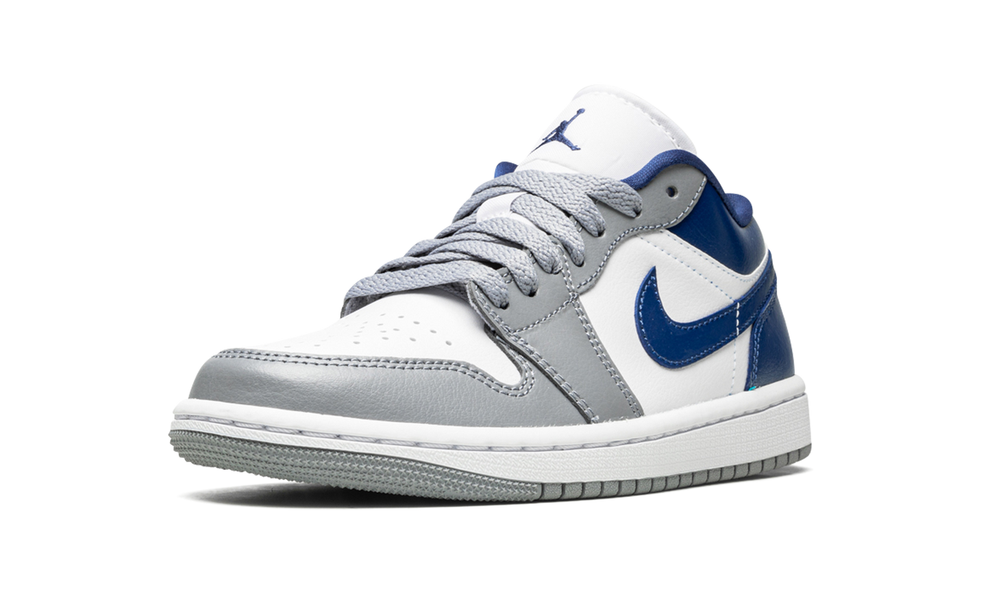 Air Jordan 1 Low WMNS "Stealth / French Blue" DC0774 042