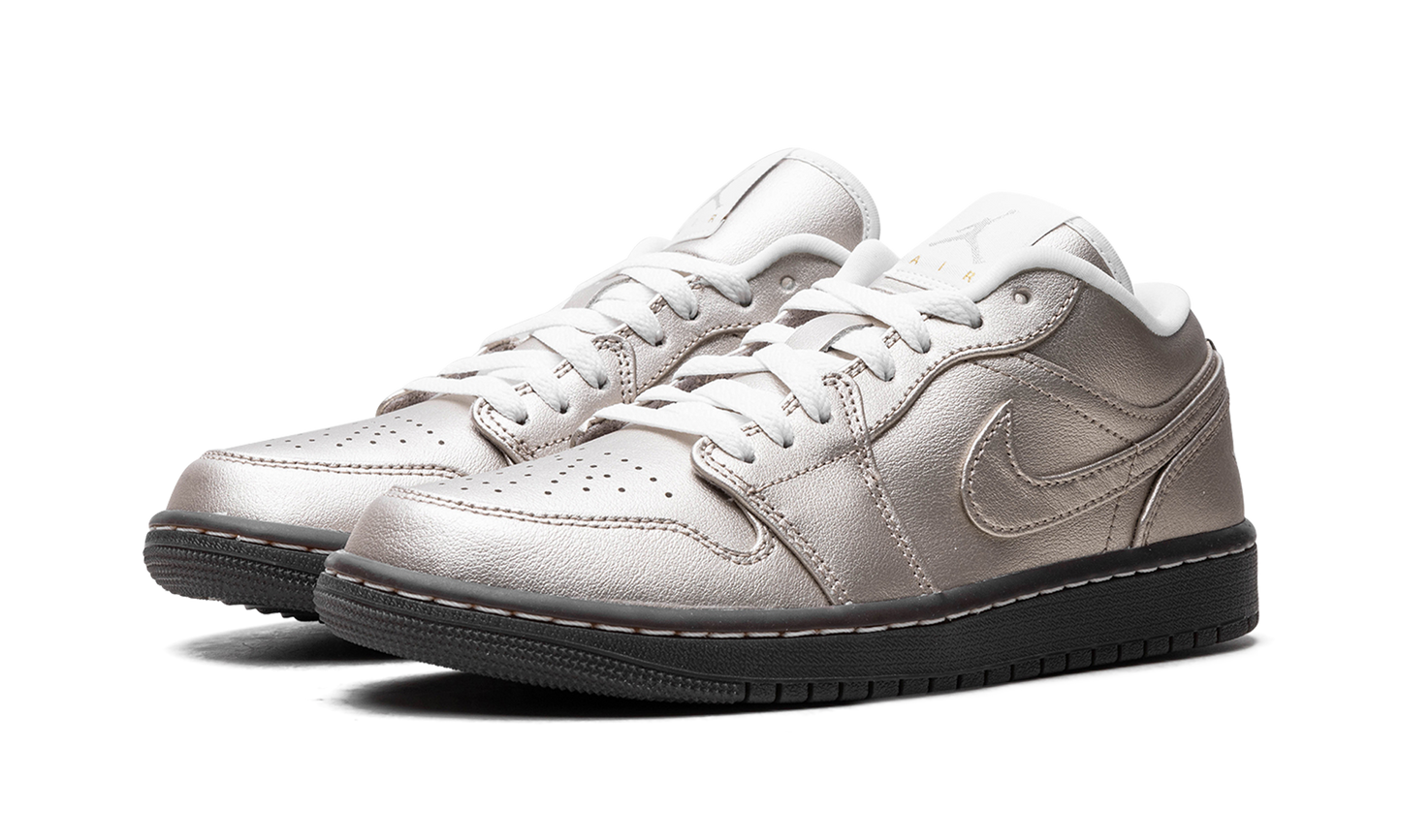 Air Jordan 1 Low SE WMNS "Metallic Zinc" HQ3529 099