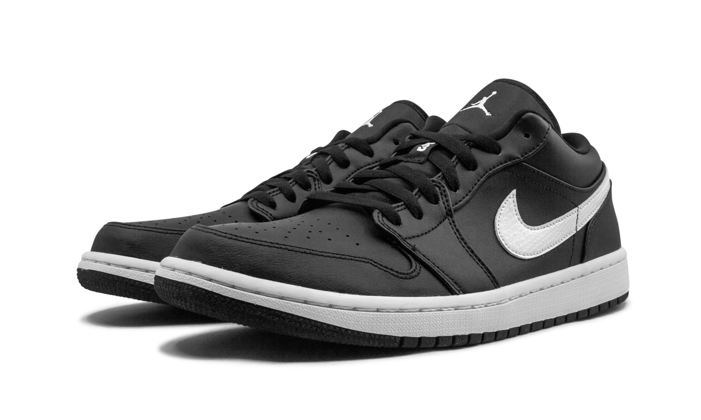 Air Jordan 1 Low WMNS "Black/White" AO9944 001