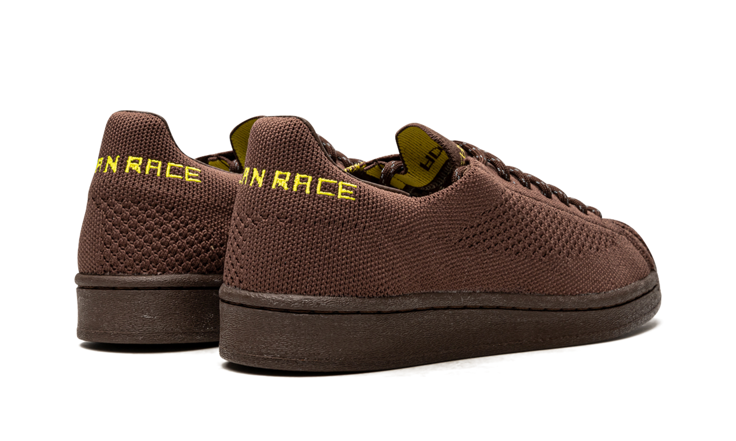 Pharrell x Superstar Primeknit