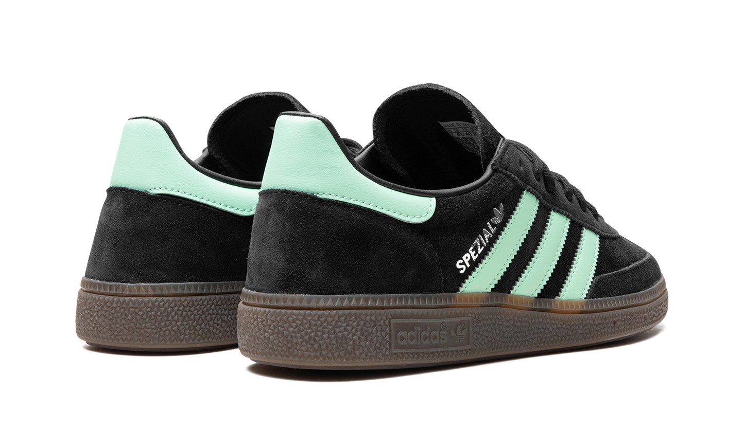 Handball Spezial "Clear Mint Gum"