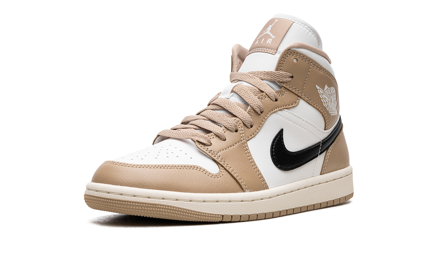 AIR JORDAN 1 MID WMNS "Desert" BQ6472 103