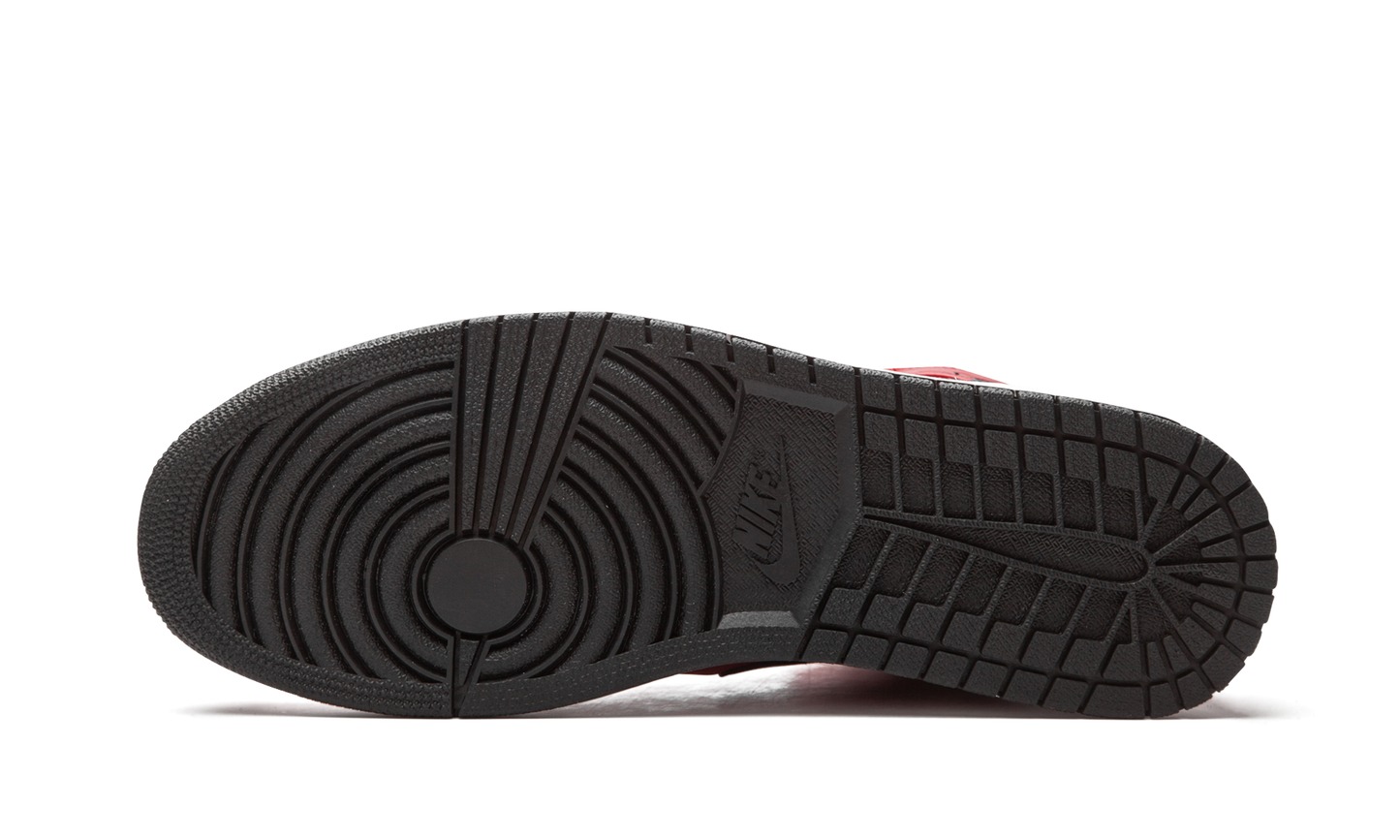 Air Jordan 1 Retro Mid "Gym Red" 554724 602