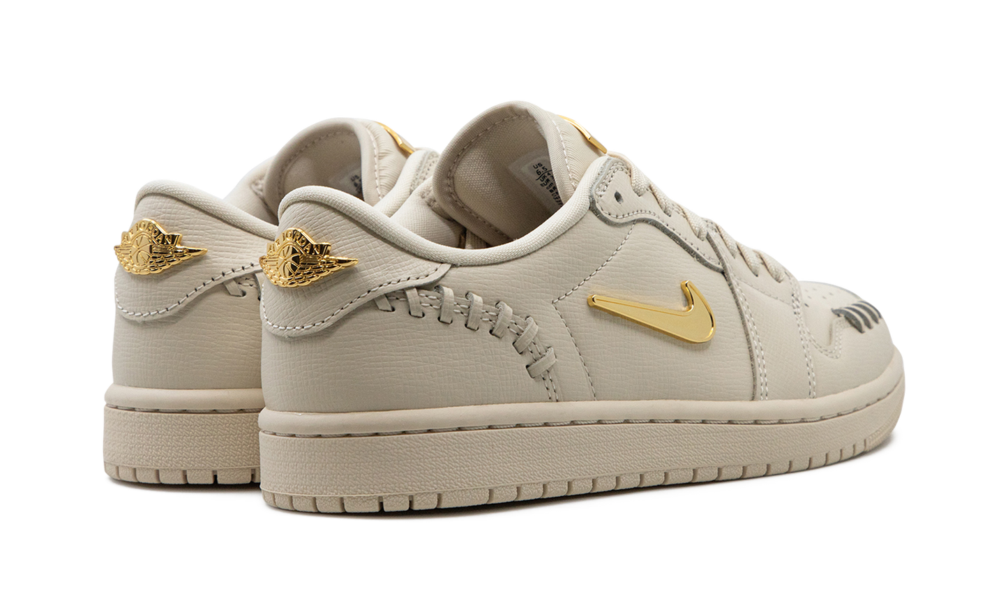 Air Jordan 1 Low WMNS "Method of Make - Legend Light Brown" FN5032 200