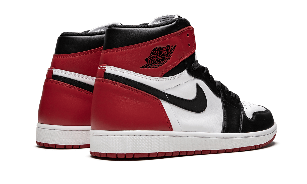 Air Jordan 1 Retro High OG "Black Toe 2016" 555088 125