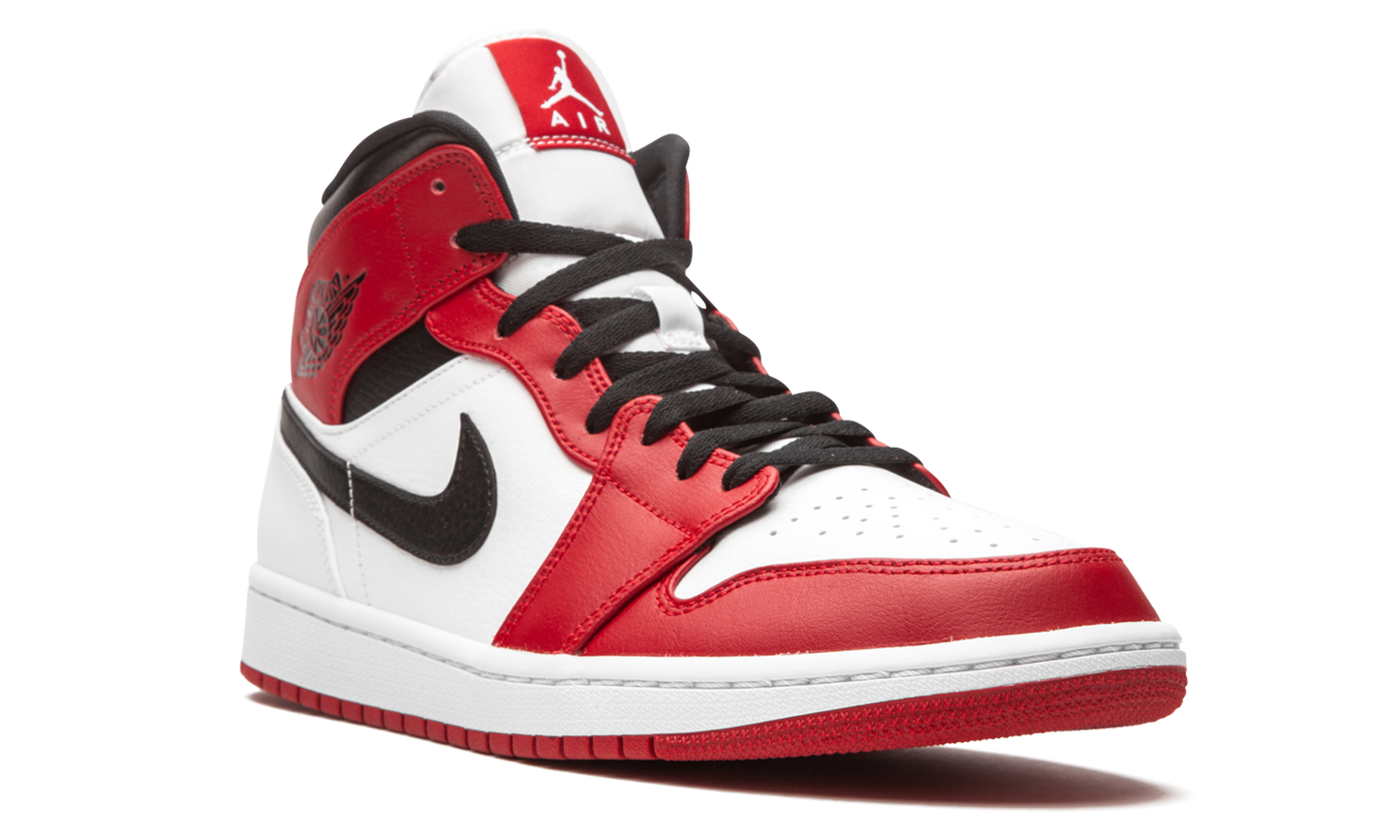 Air Jordan 1 Mid "Chicago 2020" 554724 173