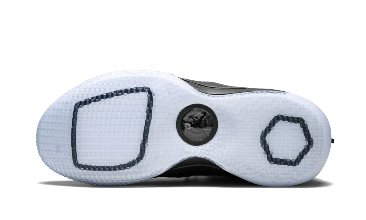 Air Jordan 33 "Utility Blackout"