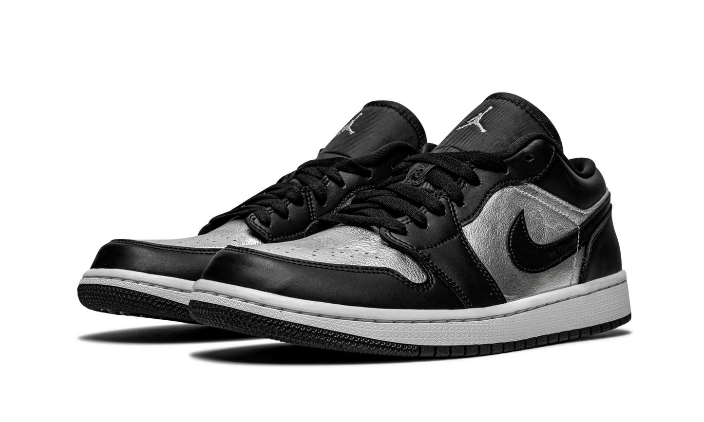 AIR JORDAN 1 LOW SE WMNS "Silver Toe" DA5551 001