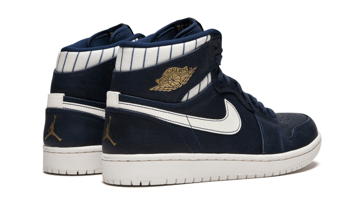 Air Jordan 1 Retro High "Jeter" 715854 402