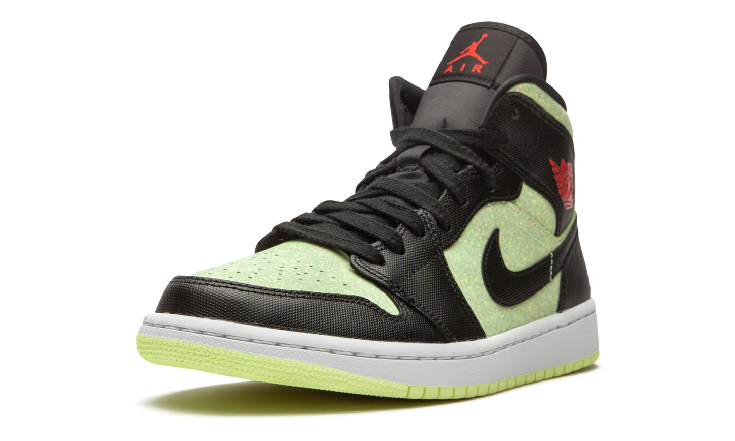 AIR JORDAN 1 MID SE WMNS "Barely Volt / Chile Red" CV5276 003