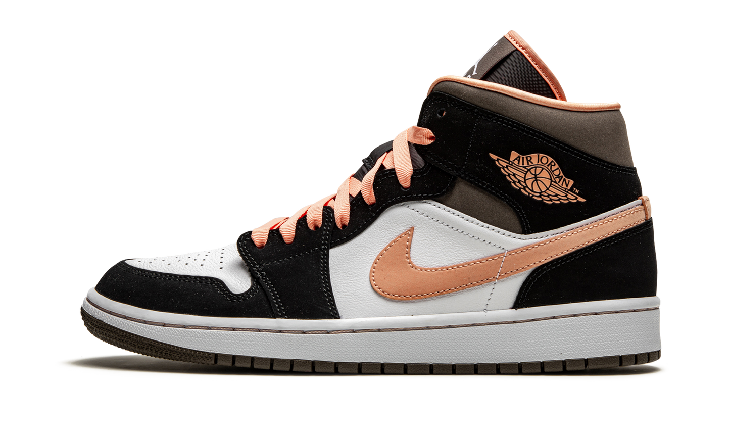 AIR JORDAN 1 MID SE WMNS "Peach Mocha" DH0210 100